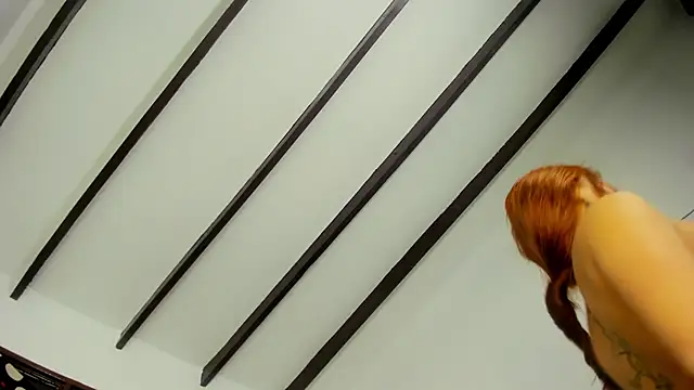 Rihanna hotx online show from 12/17/25, 03:45