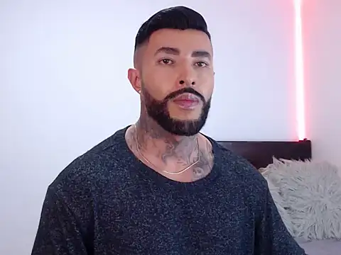 andrea de lucaa online show from 10/16/25, 02:12