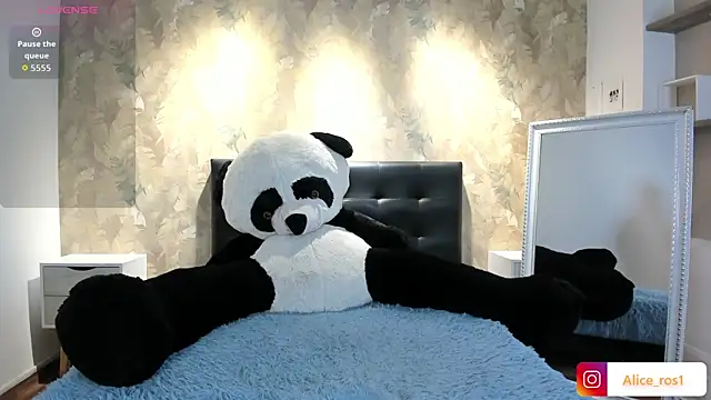 alice rose5 online show from 10/06/25, 03:37