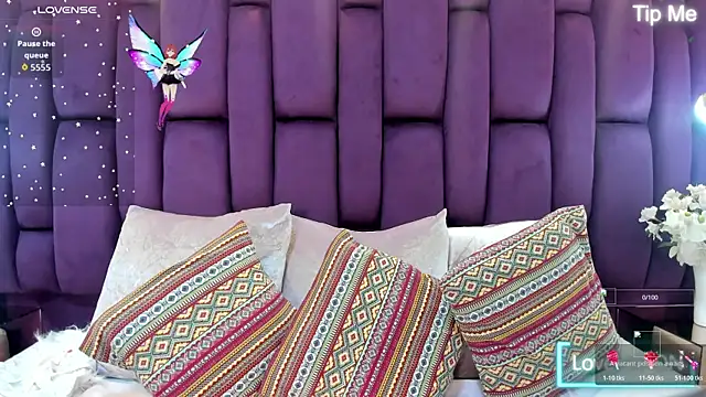 megannherrera online show from 10/31/25, 11:44