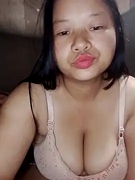 girl-babi online show from 10/06/25, 11:57