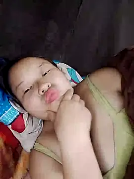 girl-babi online show from 10/28/25, 12:30