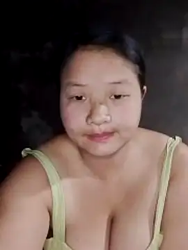 girl-babi online show from 11/25/25, 09:42