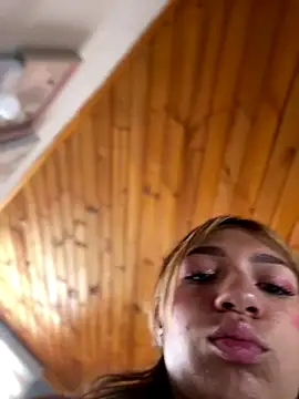 Isabella18 pink online show from 01/05/26, 06:00