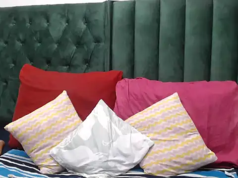 Snapshot of Mandy3ndlovu4 chatting on 05/31/26, 06:42 Mandy3ndlovu4 online show from 05/31/26, 06:42