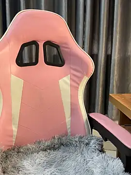 Snapshot of Orianna69 chatting on 12/01/25, 02:38 Orianna69 online show from 12/01/25, 02:38