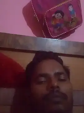 Snapshot of rajes543 chatting on 09/12/25, 04:29 rajes543 online show from 09/12/25, 04:29