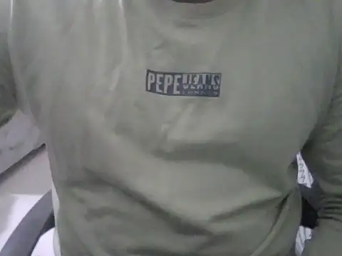 Snapshot of Chubby_Human chatting on 10/29/25, 06:04 Chubby Human online show from 10/29/25, 06:04