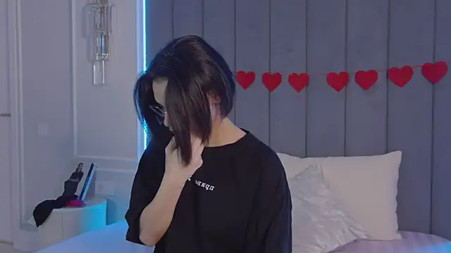 VioletAsh online show from 03/10/26, 04:50