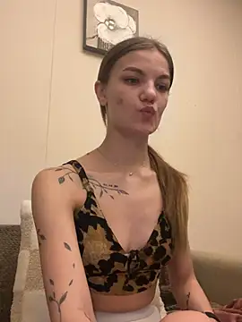 Mila sweet 23 online show from 01/18/26, 03:49