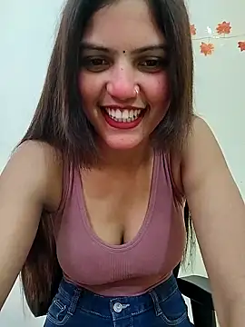 Snapshot of sexy_lips99 chatting on 10/14/25, 04:13 sexy lips99 online show from 10/14/25, 04:13