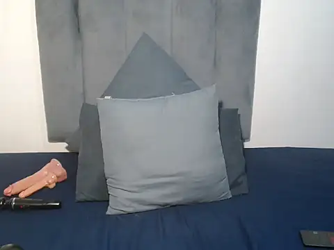 Snapshot of GorillaGripCunt77 chatting on 11/27/25, 07:43 GorillaGripCunt77 online show from 11/27/25, 07:43