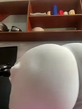 ewatyu online show from 04/08/26, 11:10