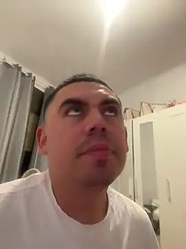 davidxxx099 online show from 04/15/26, 10:21