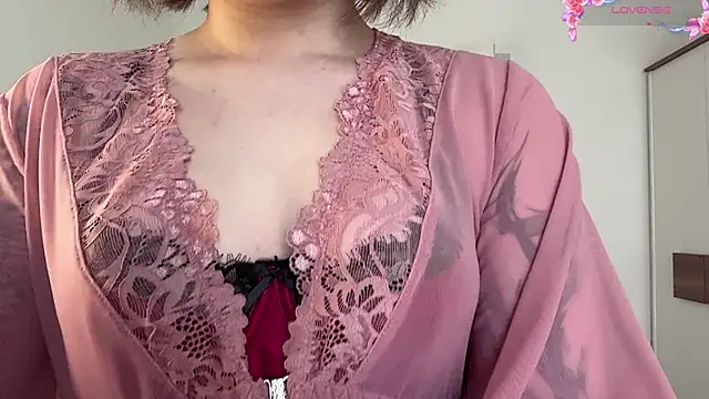 VerniceEngelking online show from 07/14/26, 06:18