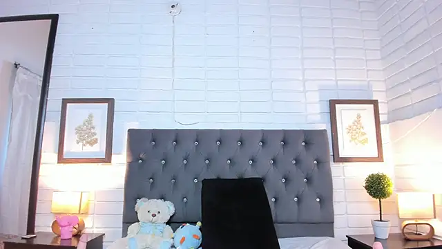 Megan Voss online show from 09/09/25, 12:37