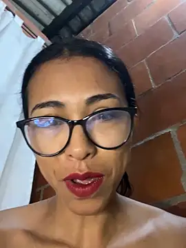 Snapshot of Emma__cumlovee chatting on 02/25/26, 11:20 Emma cumlovee online show from 02/25/26, 11:20