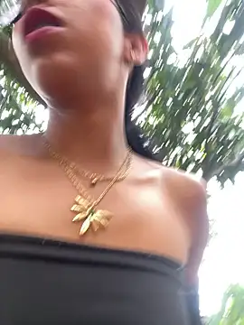 Snapshot of Emma__cumlovee chatting on 03/01/26, 09:50 Emma cumlovee online show from 03/01/26, 09:50