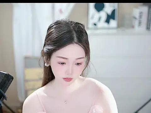 abbyli12 online show from 10/23/25, 02:38