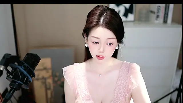 abbyli12 online show from 03/19/26, 03:49