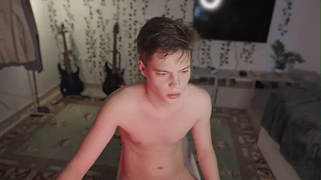 RusBradPitt online show from 11/14/25, 01:54