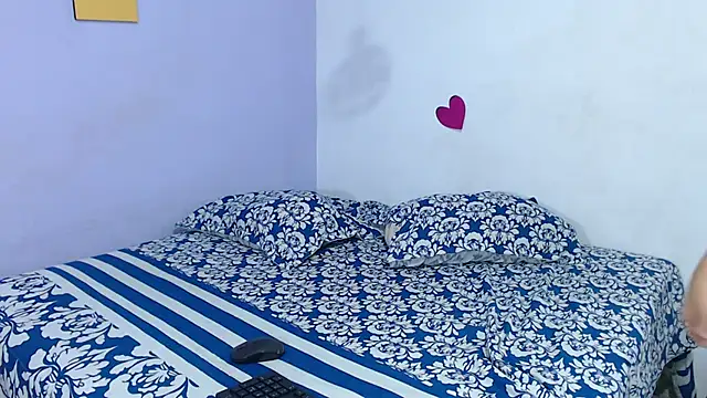 onixandghosty1 online show from 09/11/25, 07:03