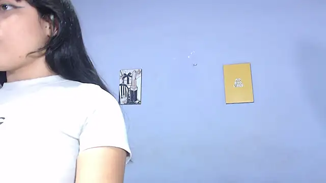 onixandghosty1 online show from 11/19/25, 07:03