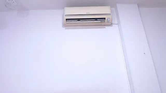 onixandghosty1 online show from 04/23/26, 07:05