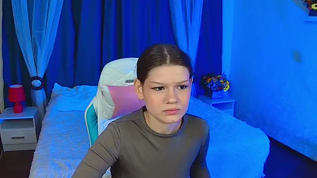 Lunamytrend online show from 09/26/25, 12:20