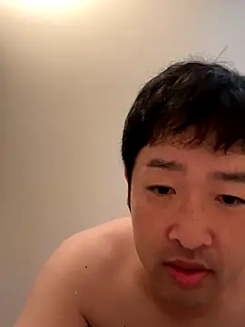 shin0689 online show from 10/20/25, 09:48