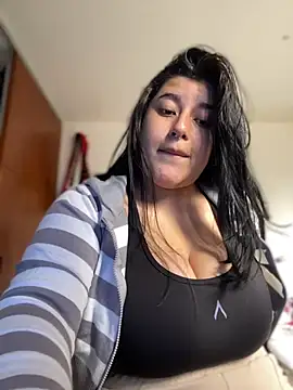 Tokio Sakura online show from 04/24/26, 03:47