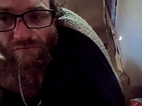 bearded cross online show from 02/14/26, 03:42