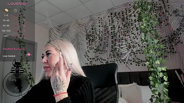 Kira Key online show from 01/09/26, 01:41