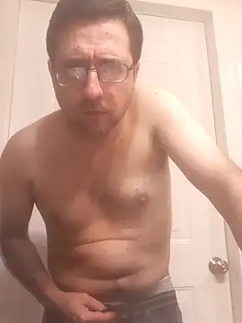 Snapshot of Gearsuit chatting on 09/13/25, 07:08 Gearsuit online show from 09/13/25, 07:08