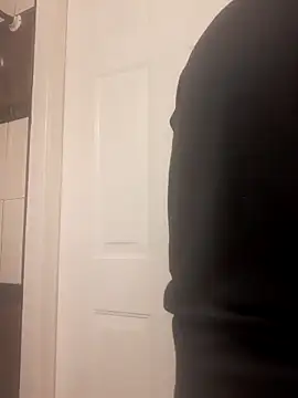 Snapshot of Gearsuit chatting on 09/26/25, 04:16 Gearsuit online show from 09/26/25, 04:16