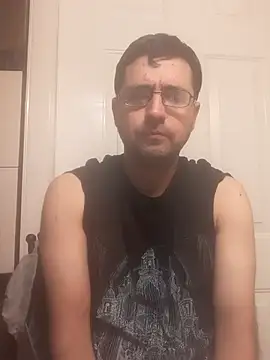 Snapshot of Gearsuit chatting on 11/03/25, 06:47 Gearsuit online show from 11/03/25, 06:47