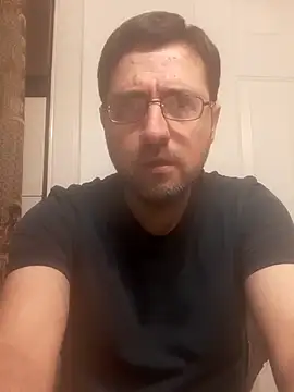 Snapshot of Gearsuit chatting on 11/07/25, 03:06 Gearsuit online show from 11/07/25, 03:06