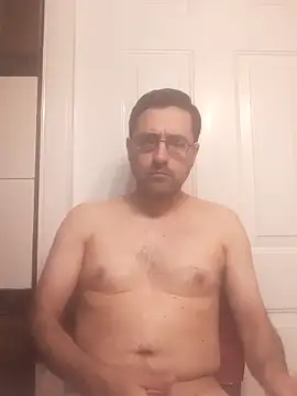 Snapshot of Gearsuit chatting on 11/07/25, 06:19 Gearsuit online show from 11/07/25, 06:19