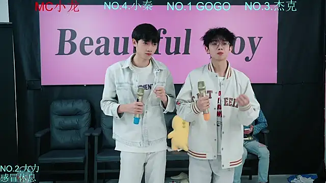Snapshot of BeautifulBoys-888 chatting on 10/20/25, 12:05 BeautifulBoys-888 online show from 10/20/25, 12:05