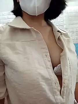 Snapshot of Thaohoa_love chatting on 10/03/25, 10:01 Thaohoa love online show from 10/03/25, 10:01