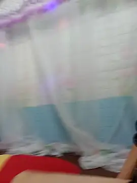Snapshot of Thaohoa_love chatting on 10/16/25, 06:42 Thaohoa love online show from 10/16/25, 06:42