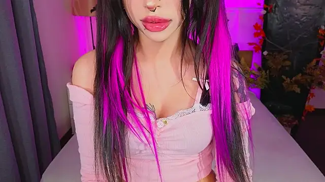 venomeowww   online show from 10/27/25, 02:04