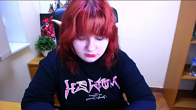 Snapshot of Mina_sky_ chatting on 10/21/25, 07:53 Mina sky  online show from 10/21/25, 07:53