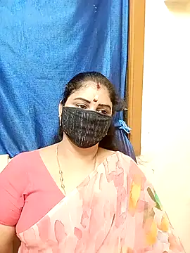 Snapshot of sushma26 chatting on 10/17/25, 05:04 sushma26 online show from 10/17/25, 05:04