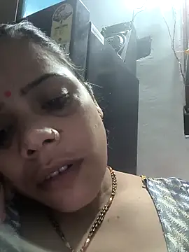 Snapshot of Setty54 chatting on 09/19/25, 02:18 Setty54 online show from 09/19/25, 02:18