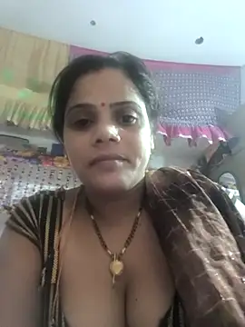 Snapshot of Setty54 chatting on 10/13/25, 05:13 Setty54 online show from 10/13/25, 05:13