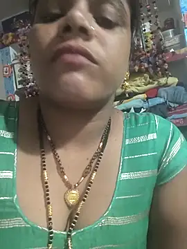 Snapshot of Setty54 chatting on 10/23/25, 04:17 Setty54 online show from 10/23/25, 04:17
