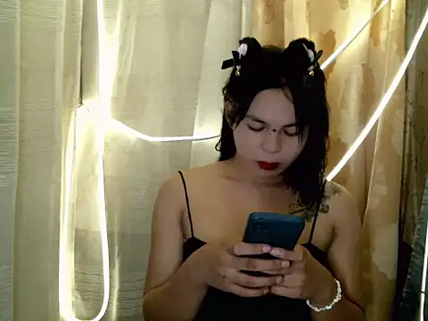 Snapshot of kera_metina chatting on 06/18/26, 12:44 kera metina online show from 06/18/26, 12:44