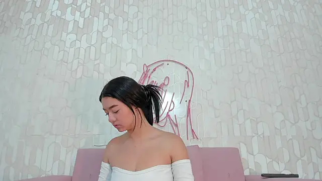 Snapshot of scarletross_ chatting on 10/07/25, 01:30 scarletross  online show from 10/07/25, 01:30