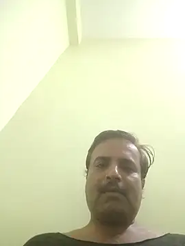 vardh033 online show from 09/20/25, 05:03